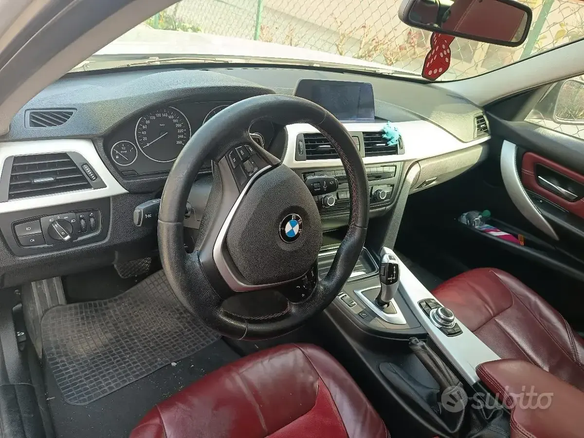Usata BMW 318 143 CV (105 kW) 2013 Grigio Station wagon