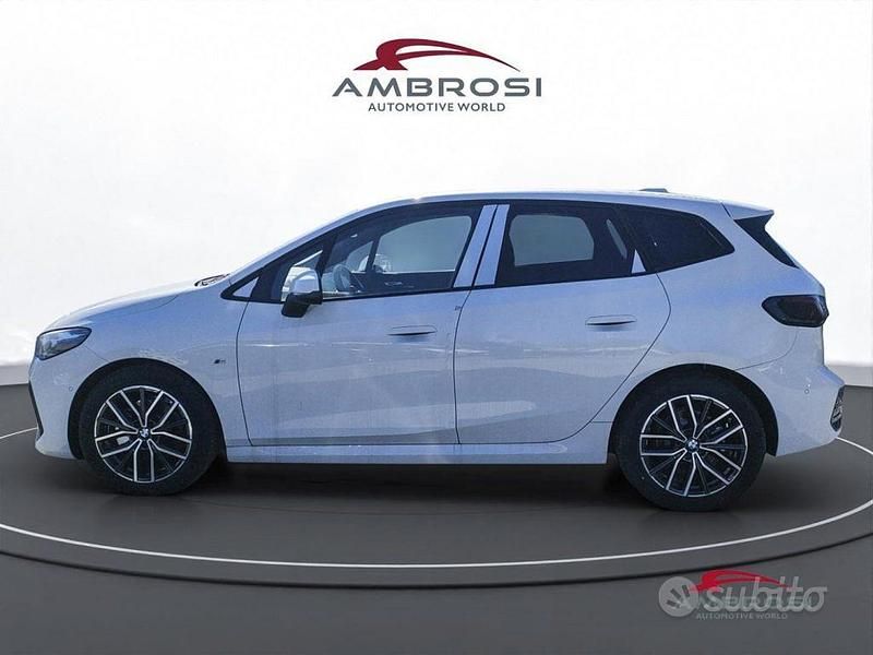 Nuova BMW 220 Active Tourer M Sport 156 CV (114 kW) 2025 Bianco Monovolume