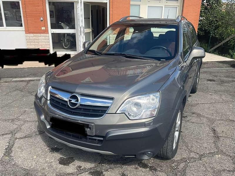 Usata Opel Antara Cosmo 150 CV (110 kW) 2007 Marrone SUV