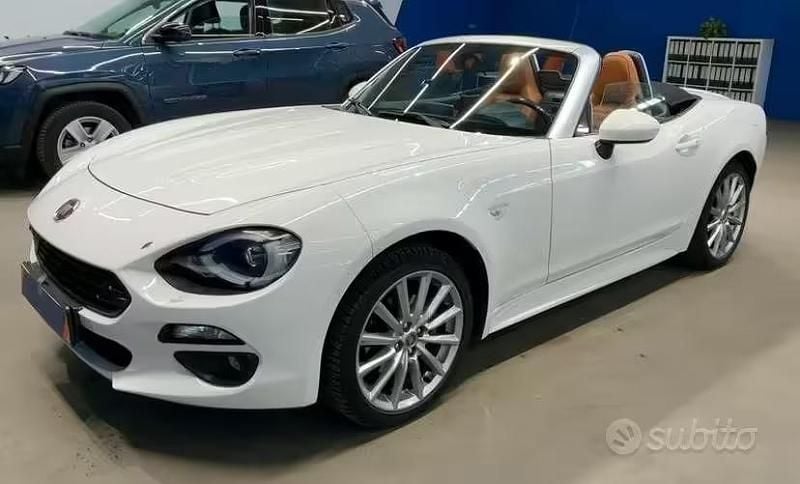 Usata Fiat 124 Spider Lusso 140 CV (102 kW) 2018 Cabrio