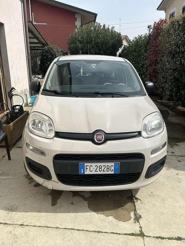 Usata Fiat Panda 69 CV (50 kW) 2015 Utilitaria