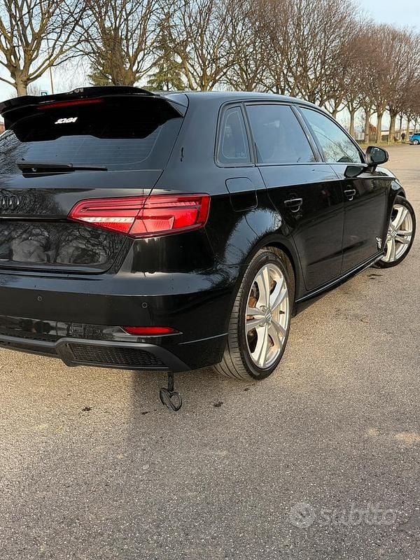Usata Audi A3 S-Line 116 CV (85 kW) 2019 Nero Berlina