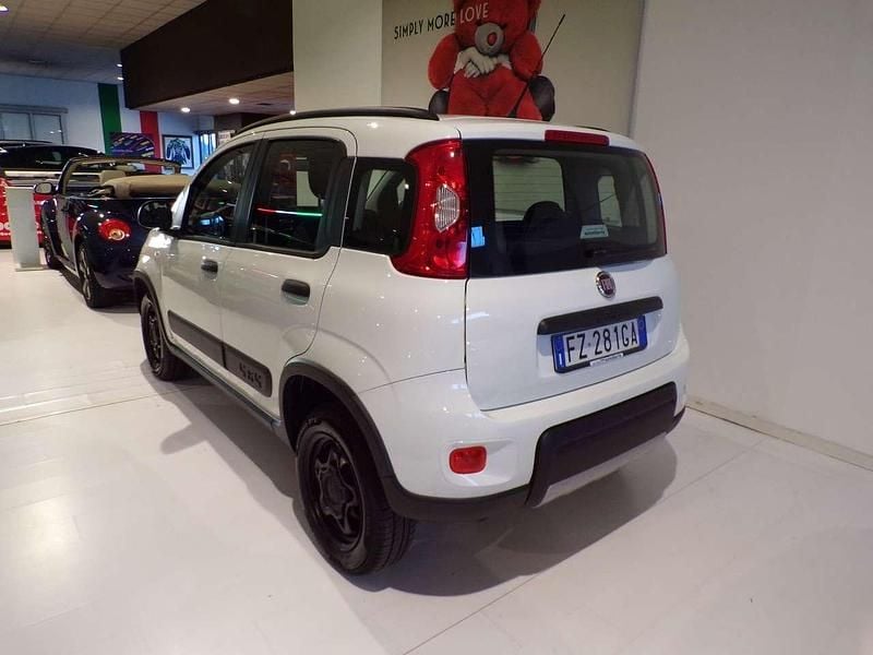 Usata Fiat Panda 4x4 86 CV (63 kW) 2019 Bianco gelato pastello Utilitaria