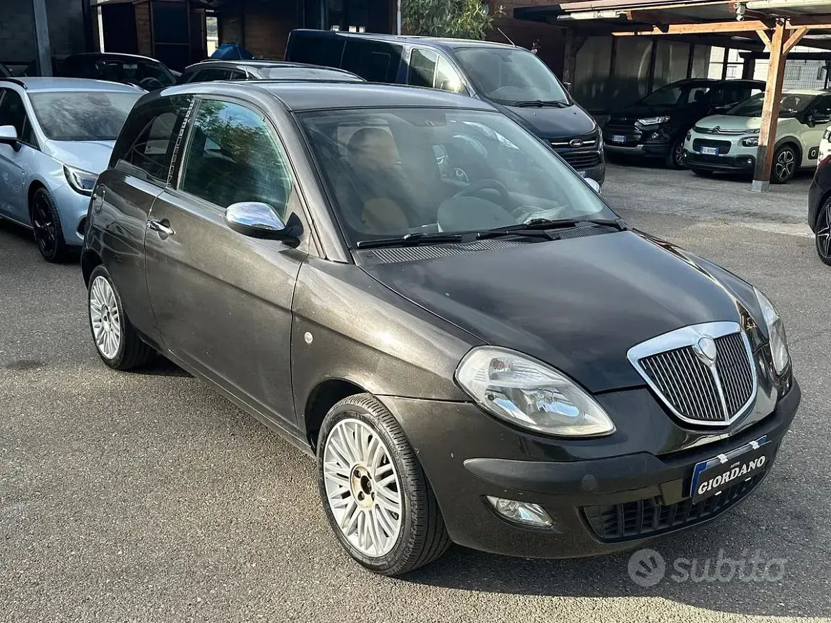 Usata Lancia Ypsilon 69 CV (50 kW) 2006 Utilitaria