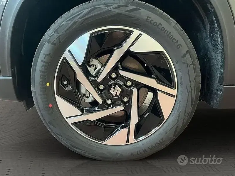 Nuova Suzuki Vitara 110 CV (80 kW) 2025 Grigio SUV