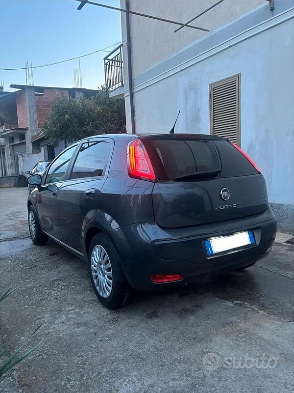 Usata Fiat Punto Evo 90 CV (66 kW) 2010 Grigio Utilitaria