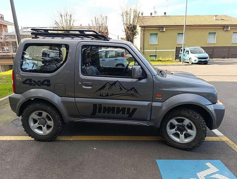 Usata Suzuki Jimny 86 CV (63 kW) 2007 SUV
