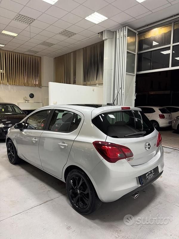 Usata Opel Corsa 90 CV (66 kW) 2017 Grigio Utilitaria