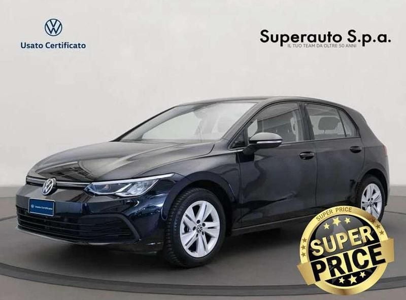 Nero Usata 2024 VW Golf VIII Life Tre volumi | 20.900 € (Super prezzo) - Immagine 1/4