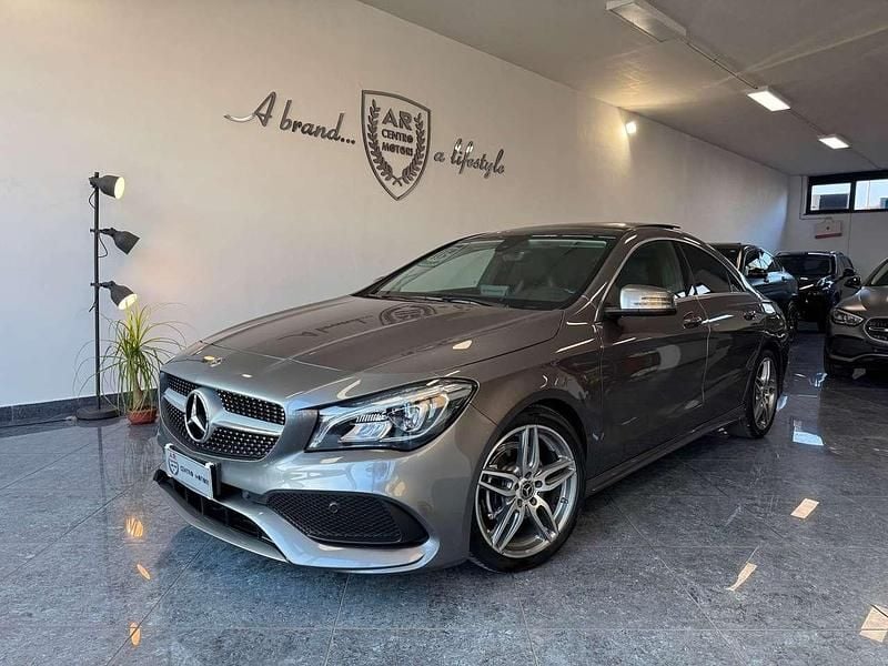 Mountain grey Usata 2018 Mercedes CLA180 Premium Tre volumi | 17.900 € (Cara) - Immagine 1/4