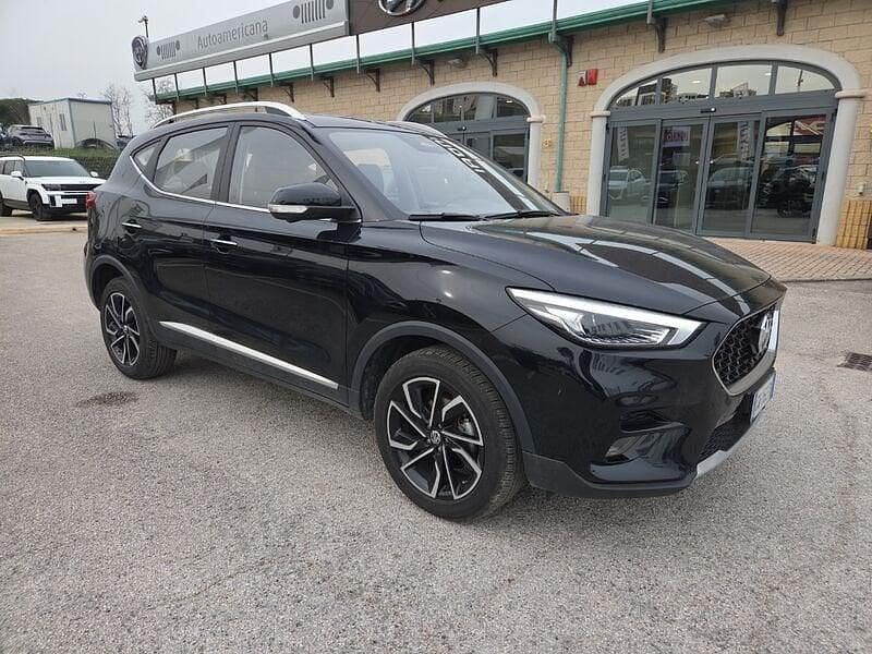 Usata MG ZS Luxury 106 CV (77 kW) 2024 Nero SUV