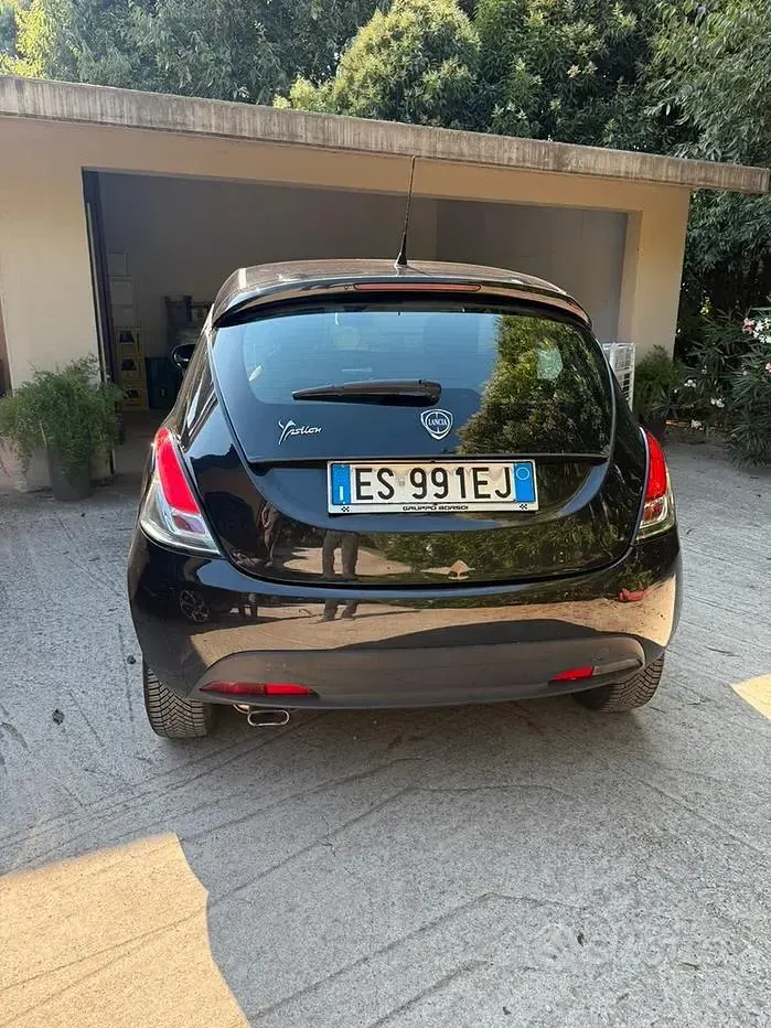 Usata Lancia Ypsilon 2012 Utilitaria