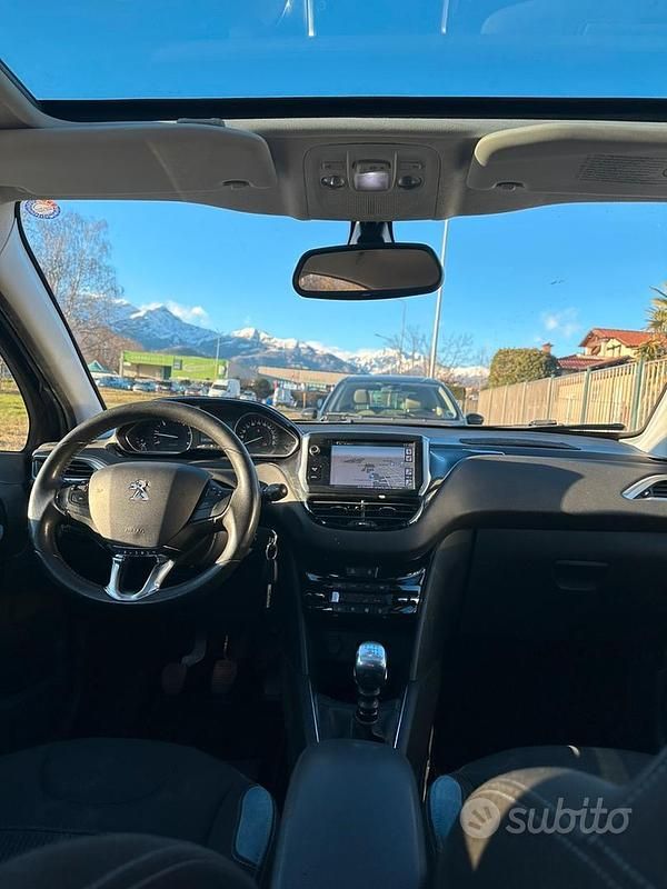 Usata Peugeot 208 2012 Grigio Utilitaria