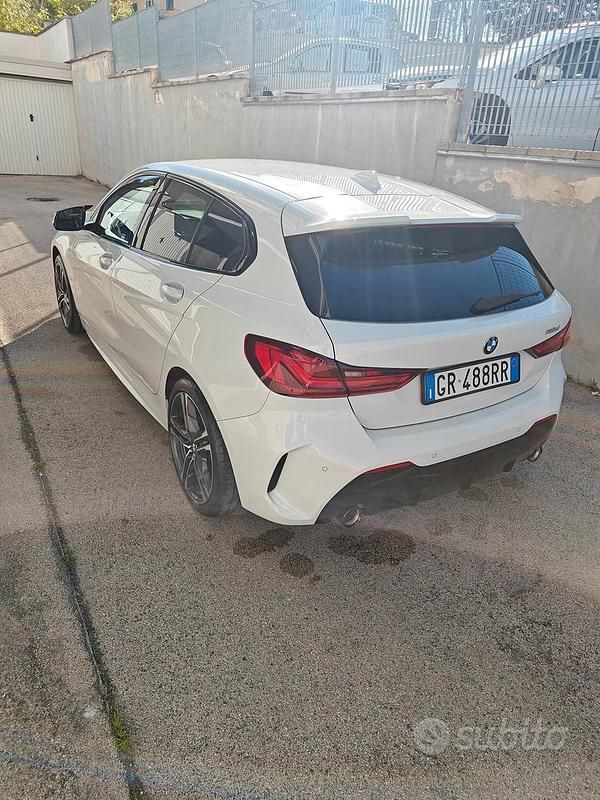 Usata BMW 118 M Sport 150 CV (110 kW) 2020 Bianco Utilitaria