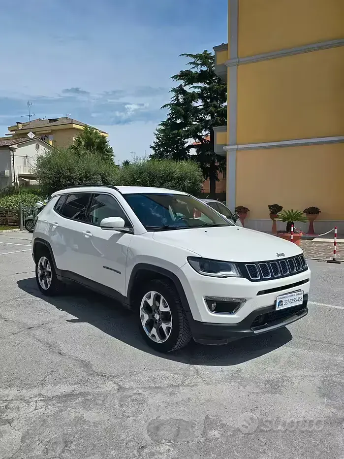 Usata Jeep Compass Limited 140 CV (102 kW) 2018 Bianco SUV