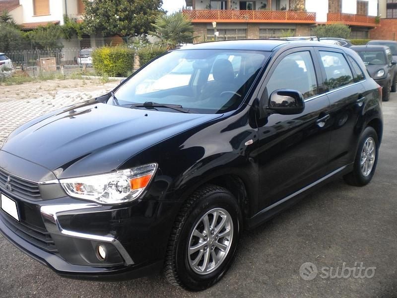 Usata Mitsubishi ASX Inform 114 CV (83 kW) 2017 Nero SUV