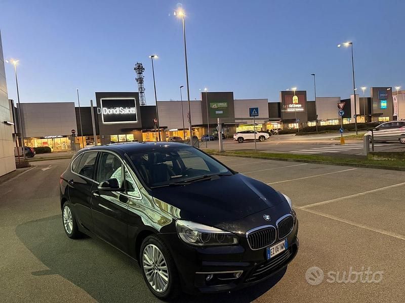 Usata BMW 216 Active Tourer Luxury Line 115 CV (84 kW) 2015 Nero Monovolume