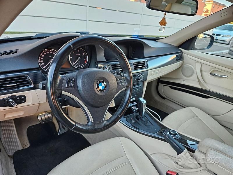 Usata BMW 320 184 CV (135 kW) 2011 Nero Coupé