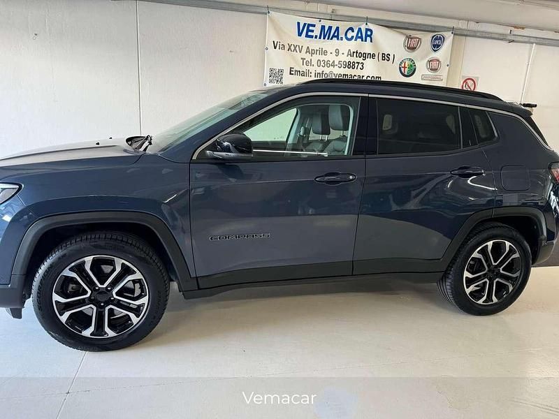 Usata Jeep Compass Limited 190 CV (139 kW) 2022 Blu/azzurro SUV