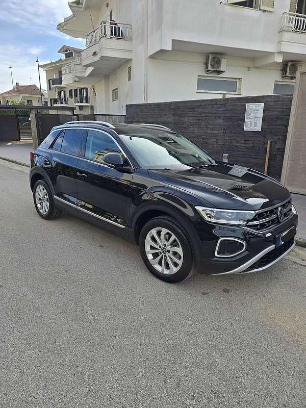 Usata VW T-Roc Style 110 CV (80 kW) 2022 Nero SUV