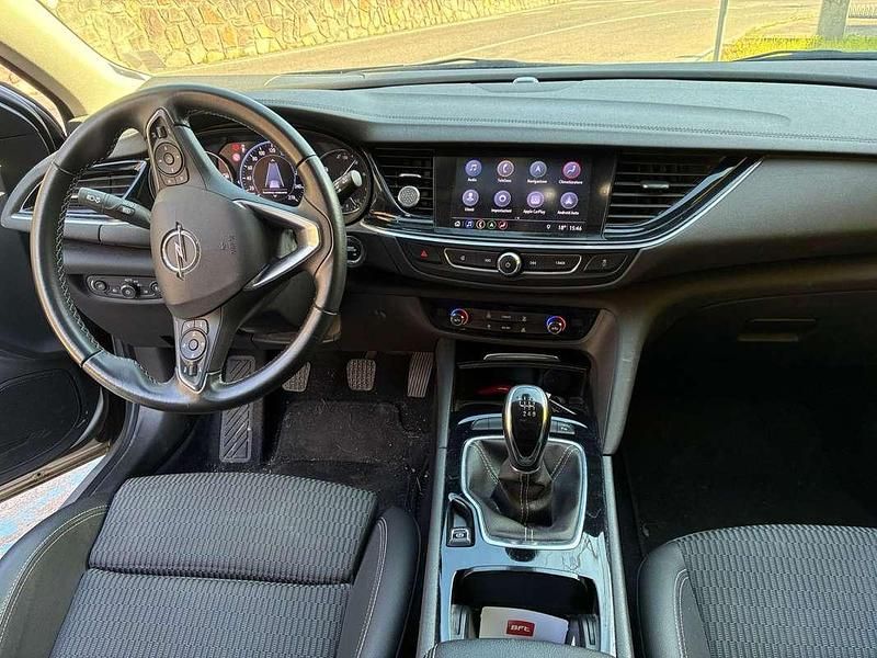Usata Opel Insignia 136 CV (100 kW) 2020 Argento Station wagon