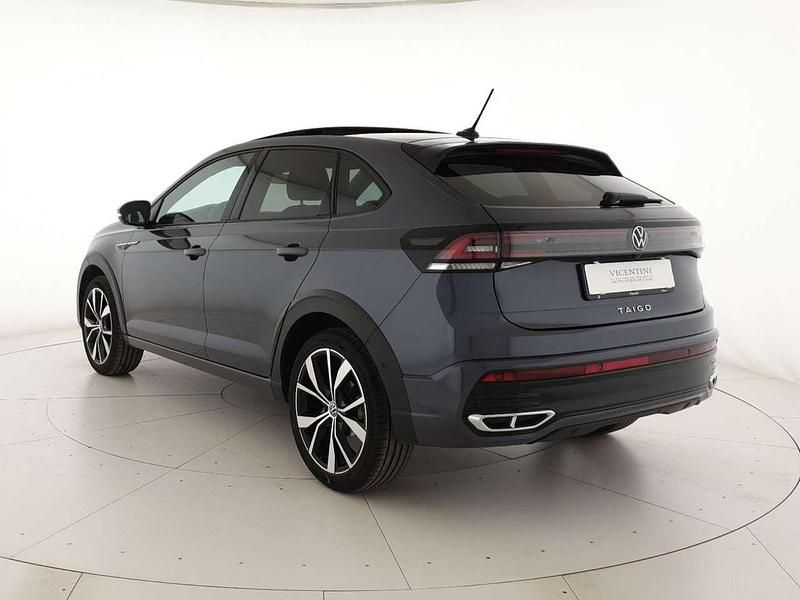 Usata VW Taigo R-line 110 CV (80 kW) 2023 Smoky grey metallizzato nero SUV