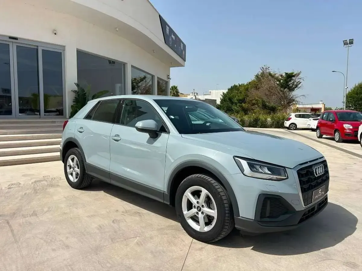 Usata Audi Q2 Business 116 CV (85 kW) 2022 Grigio SUV