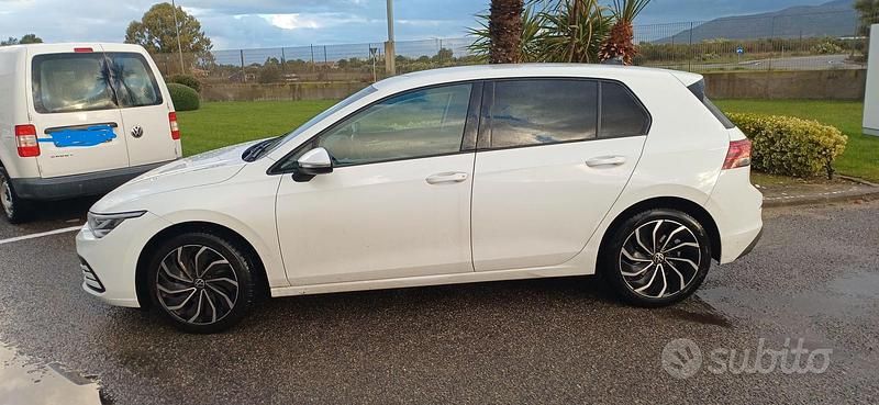 Usata VW Golf VIII 2021 Bianco Berlina