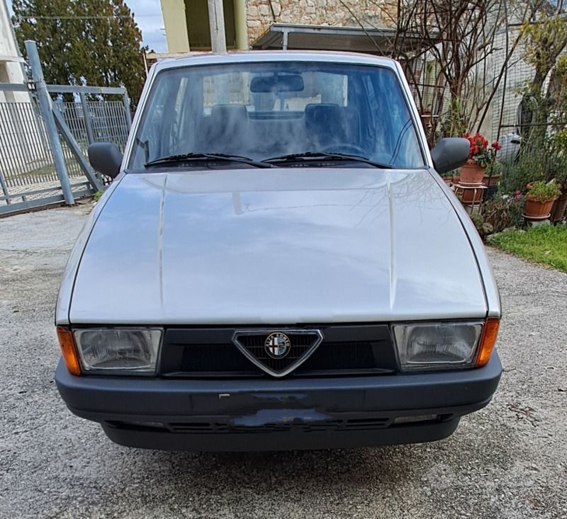 Usata Alfa Romeo 75 120 CV (88 kW) 1989 Grigio Berlina