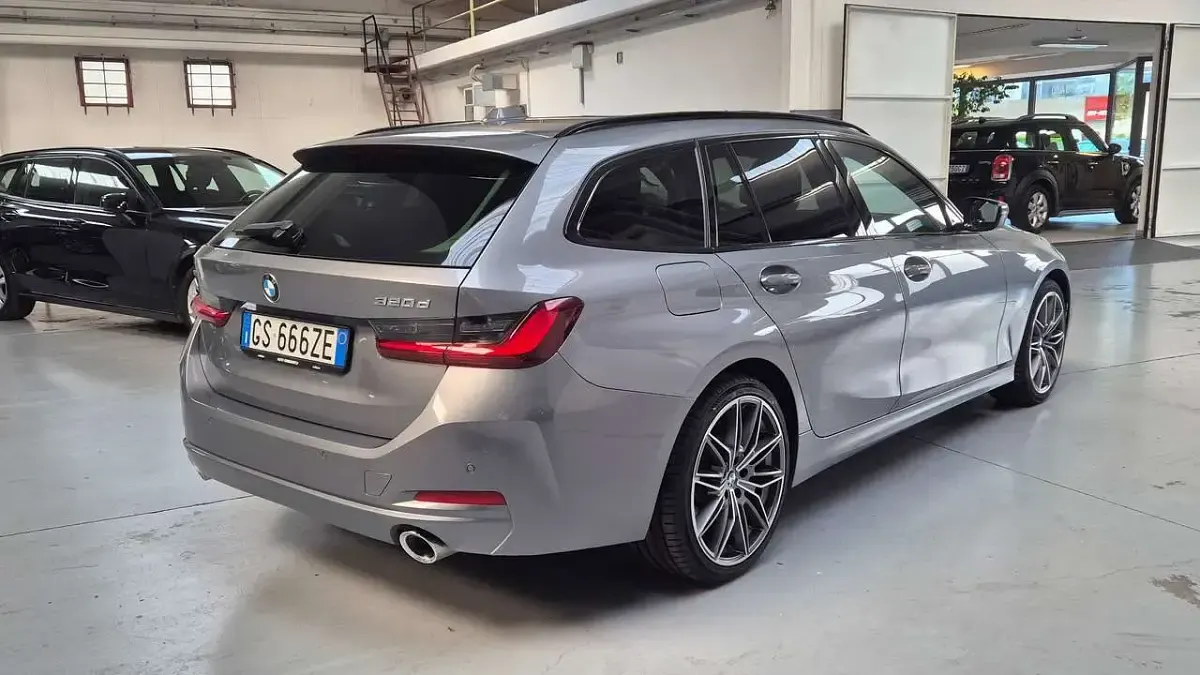 Usata BMW 320 190 CV (139 kW) 2024 Grigio Station wagon
