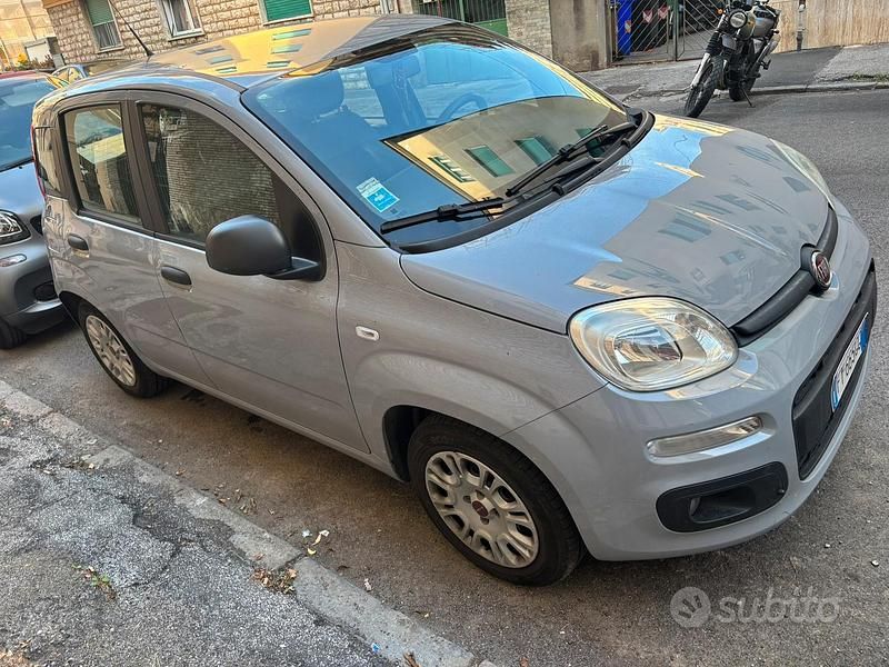 Grigio Usata 2019 Fiat Panda Due volumi | 7300 € - Immagine 1/3
