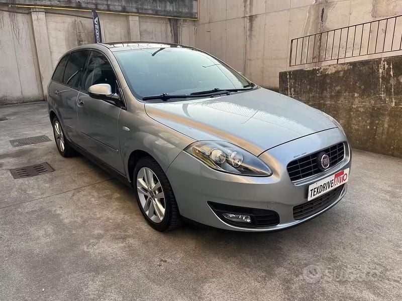 Usata Fiat Croma Emotion 149 CV (109 kW) 2010 Grigio Station wagon