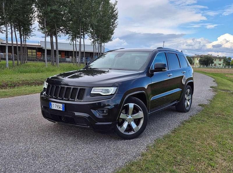 Usata Jeep Grand Cherokee Overland 250 CV (183 kW) 2014 Nero SUV