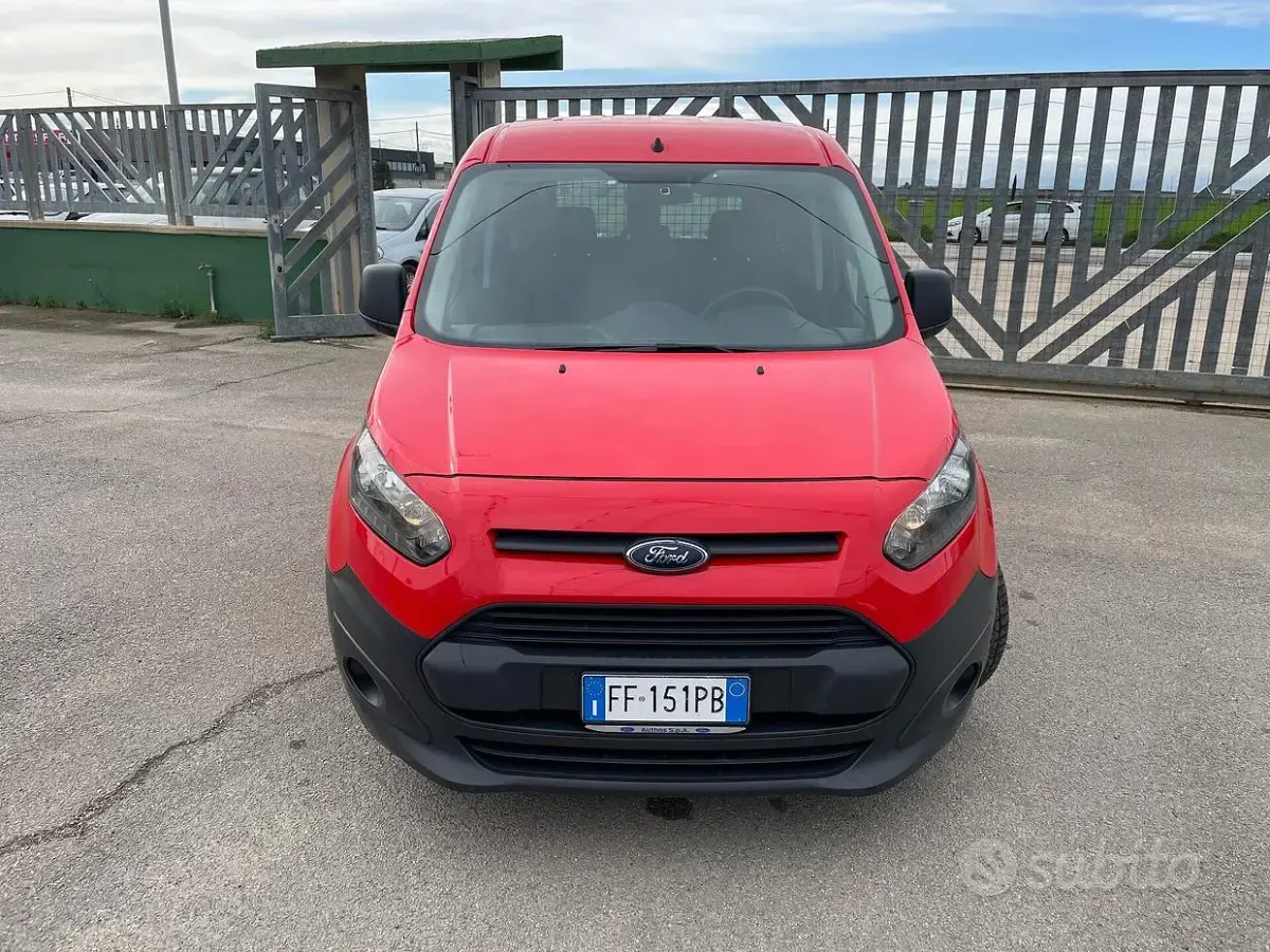 Usata Ford Transit Connect 101 CV (74 kW) 2016 Rosso Monovolume