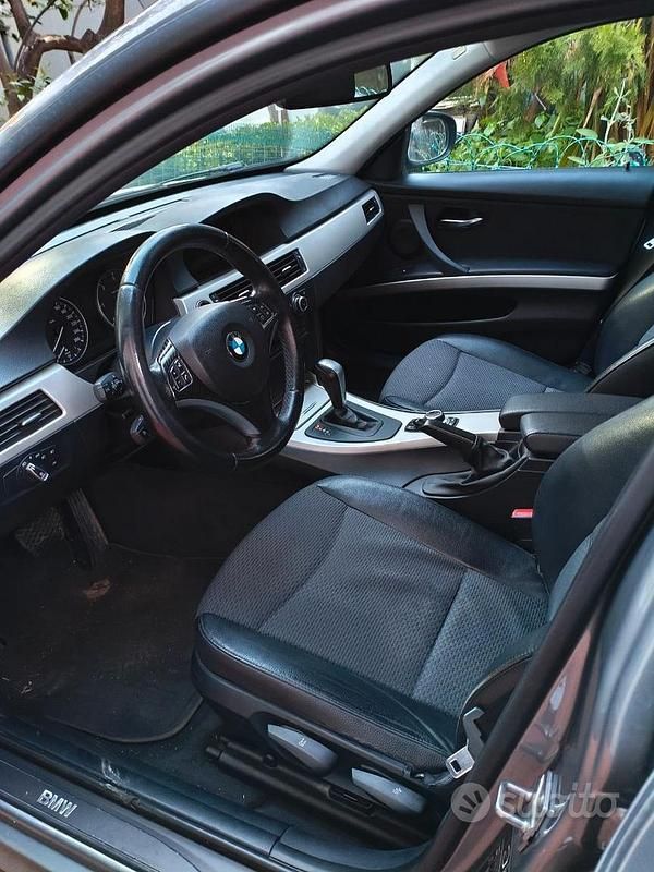 Usata BMW 320 184 CV (135 kW) 2010 Grigio Berlina