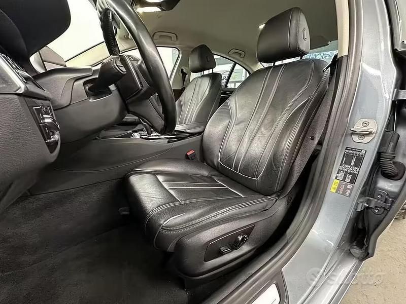 Usata BMW 530e Luxury Line 252 CV (185 kW) 2018 Vari colori Berlina