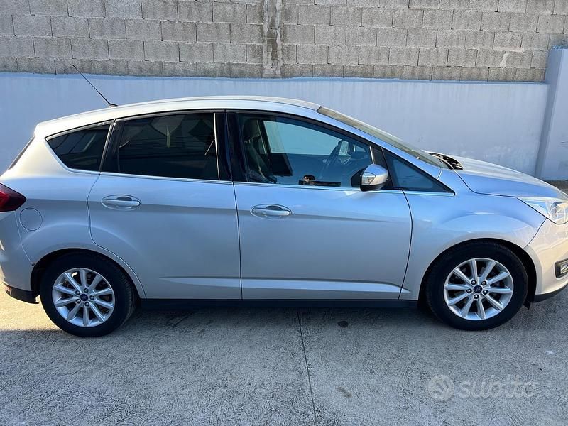Usata Ford C-MAX Titanium 120 CV (88 kW) 2017 Grigio Monovolume