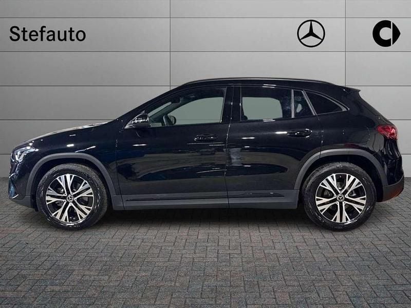 Nuova Mercedes GLA200 Progressive 150 CV (110 kW) 2026 Nero cosmo SUV