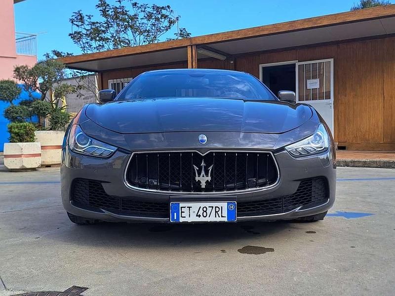 Usata Maserati Ghibli 250 CV (183 kW) 2014 Grigio Berlina