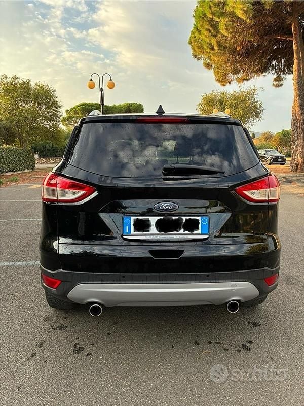 Usata Ford Kuga Titanium 150 CV (110 kW) 2016 Nero SUV