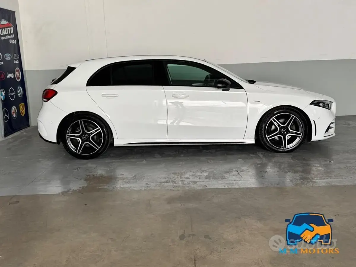 Usata Mercedes A180 Premium 116 CV (85 kW) 2022 Bianco Berlina
