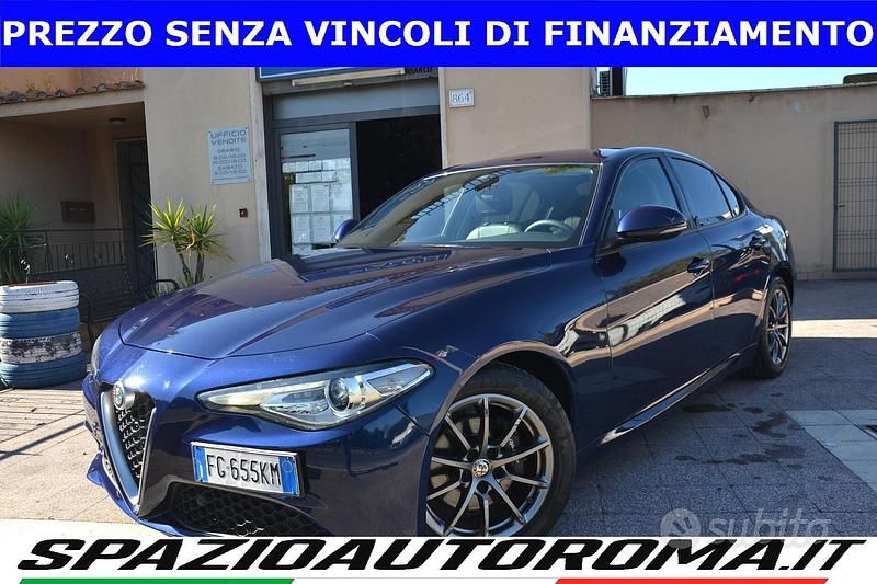 Usata Alfa Romeo Giulia Super 180 CV (132 kW) 2016 Blu Berlina