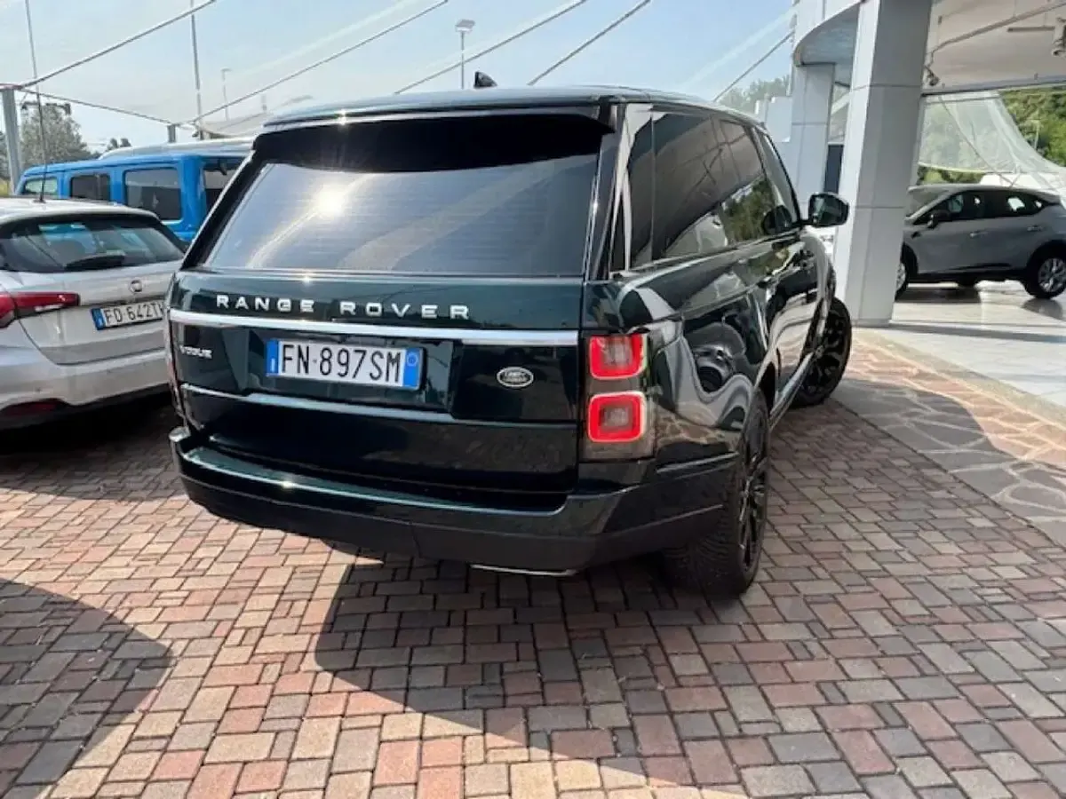 Usata Land Rover Range Rover Vogue 249 CV (183 kW) 2018 Verde SUV