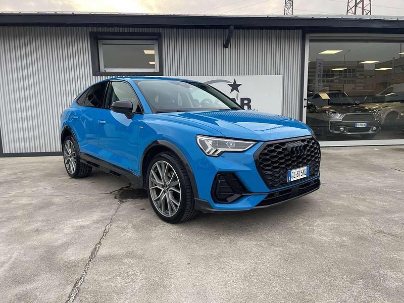 Usata Audi Q3 Sportback S-Line 150 CV (110 kW) 2020 Blu/azzurro SUV