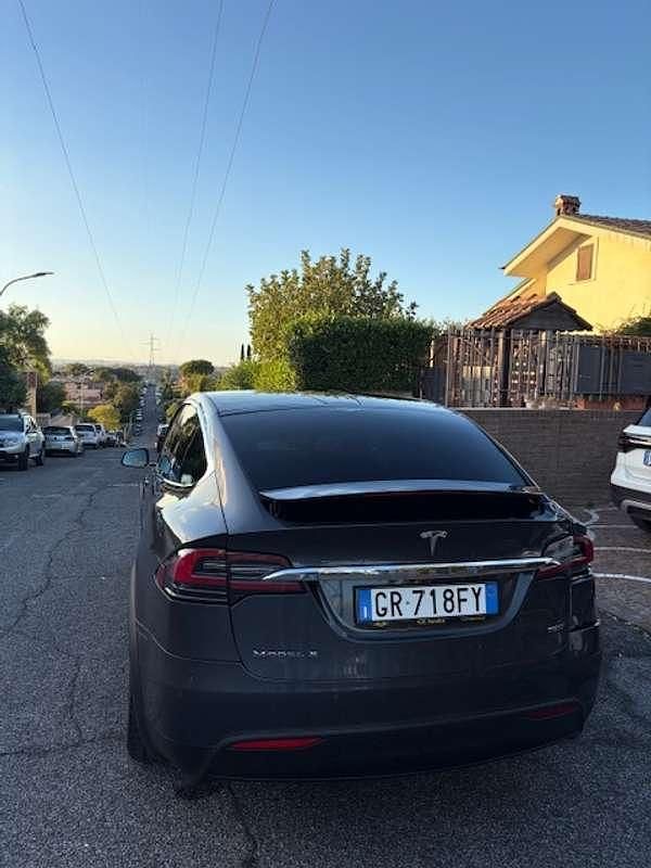 Usata Tesla Model X 158 kW (215 CV) 2019 Grigio SUV