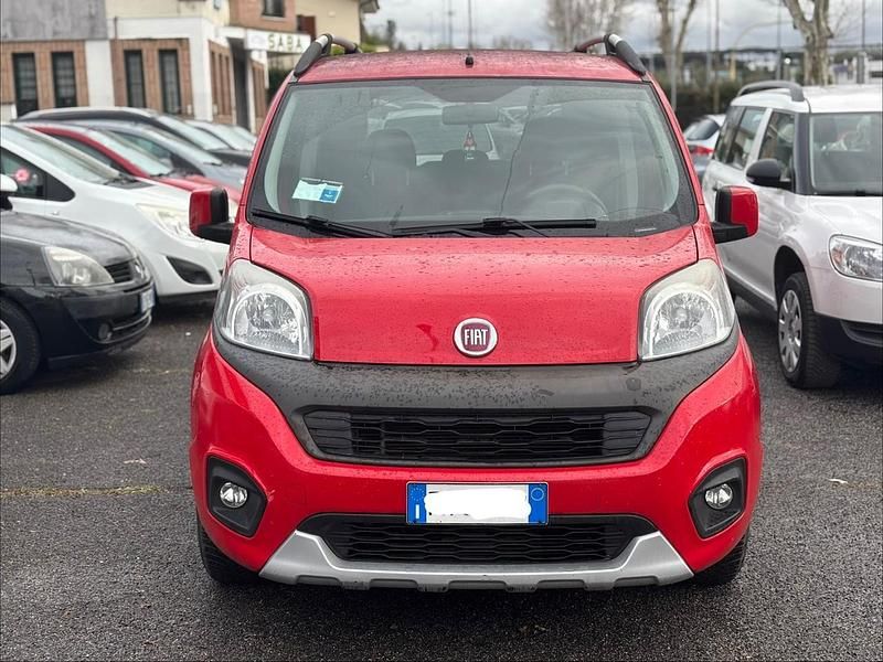 Usata Fiat Qubo Trekking 80 CV (58 kW) 2017 Rosso Monovolume