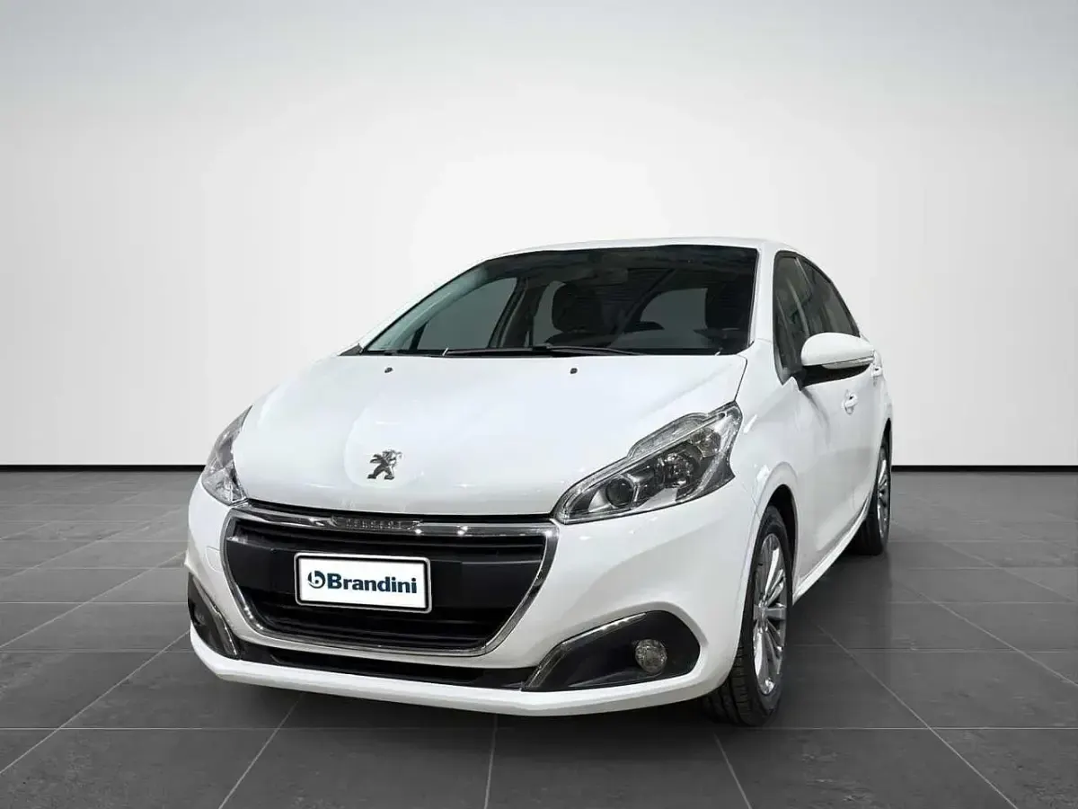 Usata Peugeot 208 Allure 83 CV (61 kW) 2019 Utilitaria