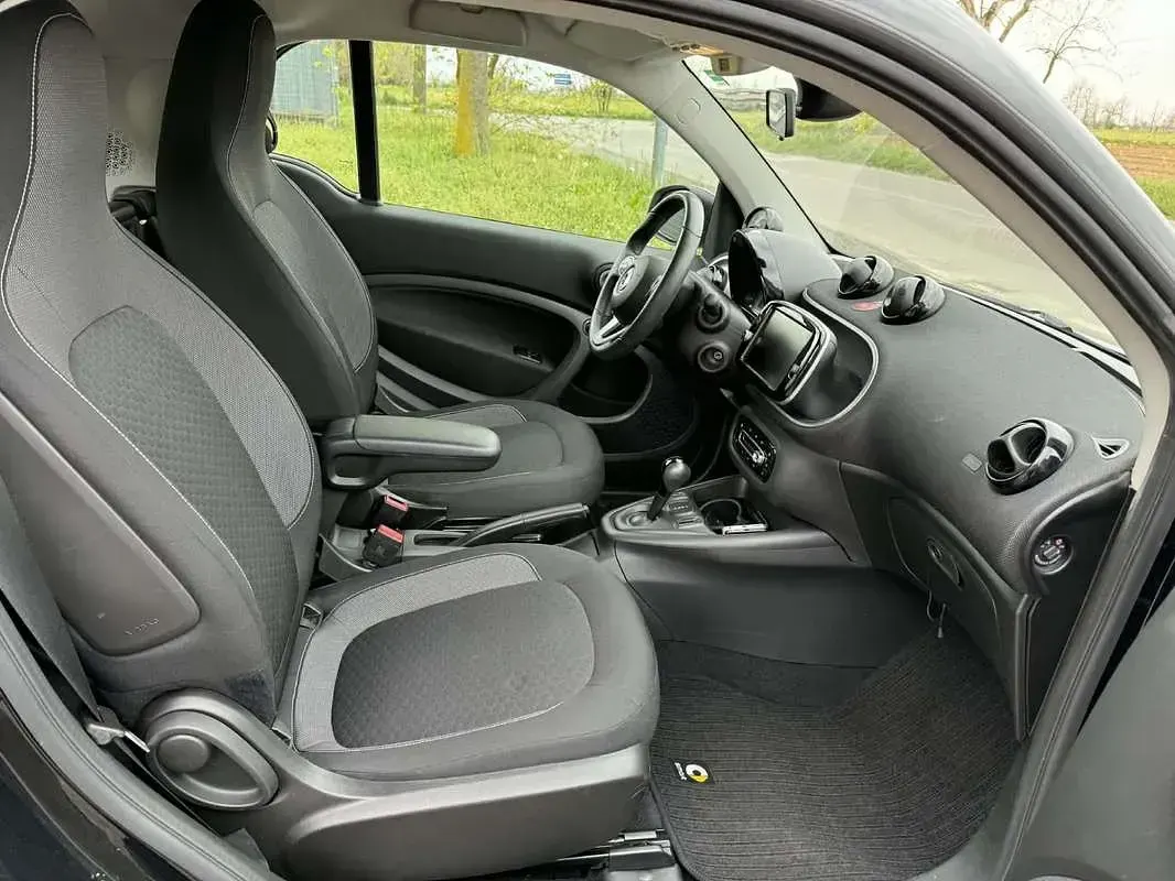 Usata Smart ForTwo Coupé Passion 60 kW (82 CV) 2022 Utilitaria