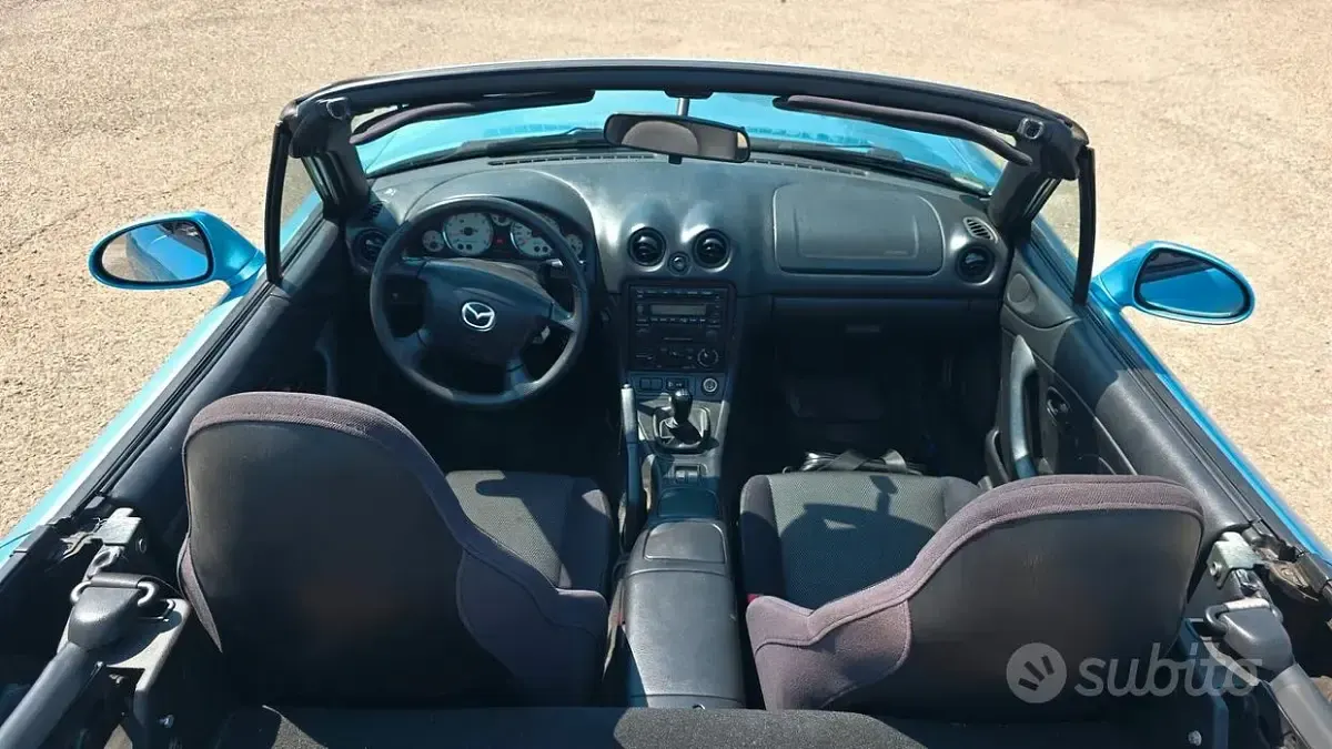 Usata Mazda MX5 110 CV (80 kW) 2003 Bluazzurro Cabrio