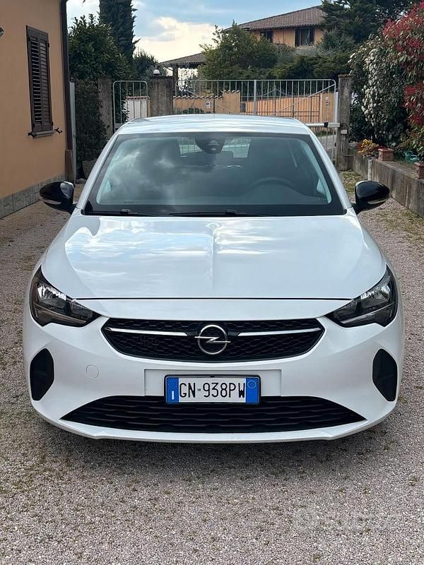Usata Opel Corsa Edition 101 CV (74 kW) 2023 Bianco Utilitaria